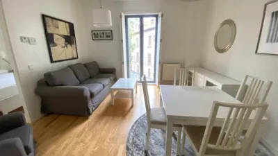 Apartamento en alquiler en Calle de la Pasa - Imagen 2