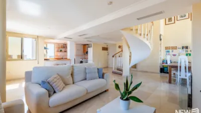 Duplex on Avenida de Cataluña photo 9