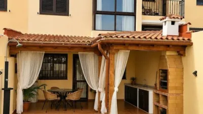 Townhouse on Camino Icerse photo 8