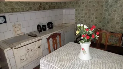 Chalet en venta en Calle Don Miguel de Cervantes, Número 7, Alcalá de Ebro de 36.000 €