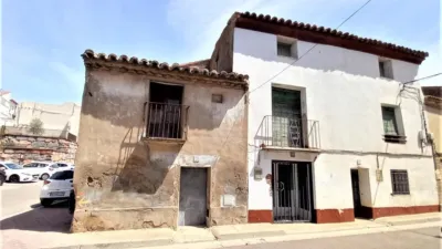 Chalet en venta en Calle Don Miguel de Cervantes, Número 7, Alcalá de Ebro de 36.000 €
