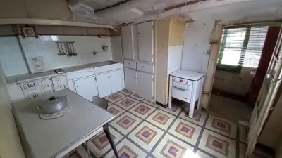 Chalet en venta en Calle Don Miguel de Cervantes, Número 7, Alcalá de Ebro de 36.000 €