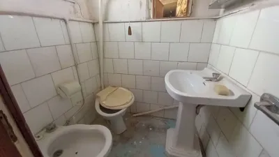 Chalet en venta en Calle Don Miguel de Cervantes, Número 7, Alcalá de Ebro de 36.000 €
