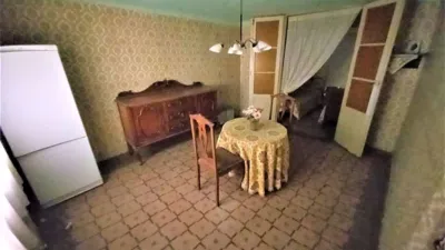 Chalet en venta en Calle Don Miguel de Cervantes, Número 7, Alcalá de Ebro de 36.000 €