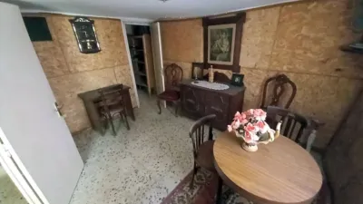 Chalet en venta en Calle Don Miguel de Cervantes, Número 7, Alcalá de Ebro de 36.000 €