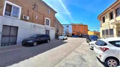 Chalet en venta en Calle Don Miguel de Cervantes, Número 7, Alcalá de Ebro de 36.000 €