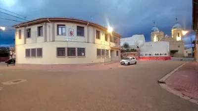 Chalet en venta en Calle Don Miguel de Cervantes, Número 7, Alcalá de Ebro de 36.000 €