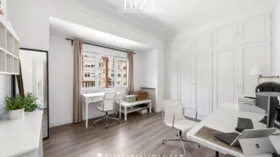 Apartment on Rafael Salgado Street photo 18