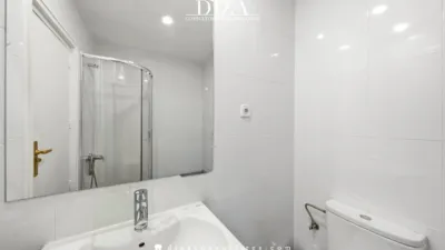 Apartment on Rafael Salgado Street photo 21