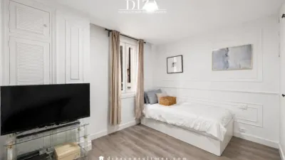 Apartment on Rafael Salgado Street photo 23