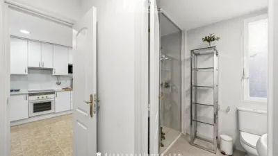 Apartment on Rafael Salgado Street photo 26