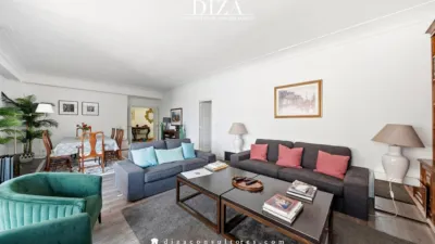 Apartment on Rafael Salgado Street photo 2