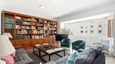 Apartment on Rafael Salgado Street photo 3