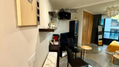 Estudio en alquiler en Calle de México, Praza España-Zona Corte Inglés (Distrito Casco Urbano. Vigo) de 680 €<span>/mes</span>