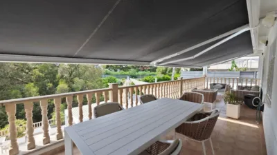 Casa – Orihuela, Mil Palmeras - Més