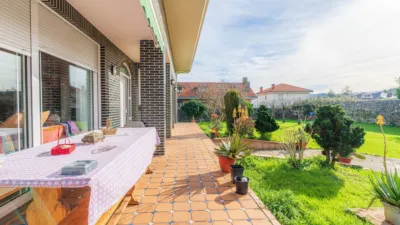 Chalet en venta en Barrio de Camargo Somavilla, Centro Urbano (Camargo) de 590.000 €