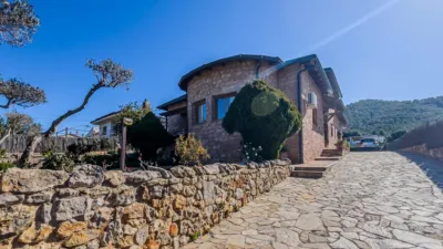 House on Carrer del Riu Muga photo 63