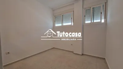 Piso en alquiler en Plaza del Retiro, Bellavista (Distrito Bellavista-La Palmera. Sevilla Capital) de 900 €<span>/mes</span>