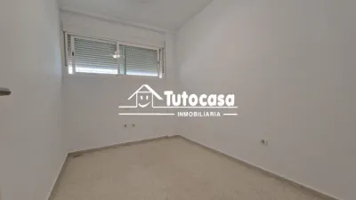 Piso en alquiler en Plaza del Retiro, Bellavista (Distrito Bellavista-La Palmera. Sevilla Capital) de 900 €<span>/mes</span>