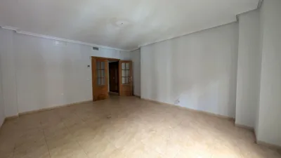 Piso en alquiler en Pasaje del Comercio, Centro (Linares) de 850 €<span>/mes</span>