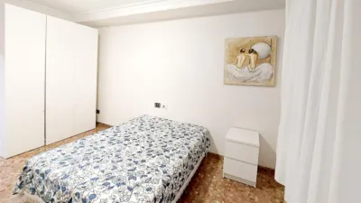 Piso en alquiler en Pisos Azules, Reina Victoria-Poeta Miguel Hernández (Distrito Núcleo Urbano. Elx - Elche) de 900 €<span>/mes</span>