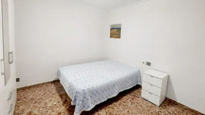 Piso en alquiler en Pisos Azules, Reina Victoria-Poeta Miguel Hernández (Distrito Núcleo Urbano. Elx - Elche) de 900 €<span>/mes</span>