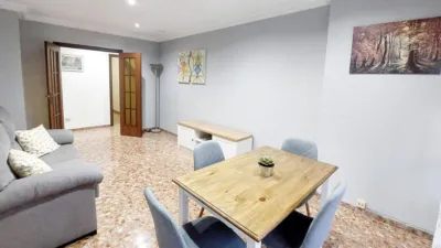 Piso en alquiler en Pisos Azules, Reina Victoria-Poeta Miguel Hernández (Distrito Núcleo Urbano. Elx - Elche) de 900 €<span>/mes</span>