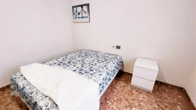 Piso en alquiler en Pisos Azules, Reina Victoria-Poeta Miguel Hernández (Distrito Núcleo Urbano. Elx - Elche) de 900 €<span>/mes</span>