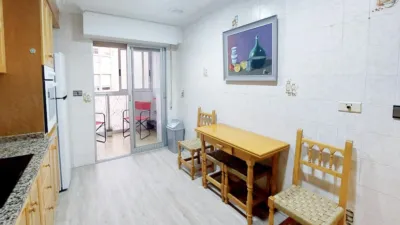 Piso en alquiler en Pisos Azules, Reina Victoria-Poeta Miguel Hernández (Distrito Núcleo Urbano. Elx - Elche) de 900 €<span>/mes</span>