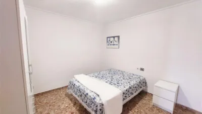 Piso en alquiler en Pisos Azules, Reina Victoria-Poeta Miguel Hernández (Distrito Núcleo Urbano. Elx - Elche) de 900 €<span>/mes</span>