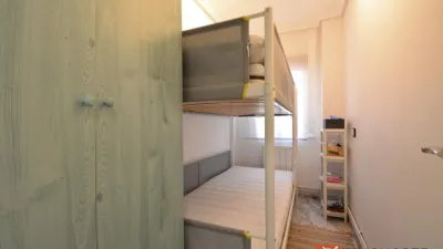 Piso en venta en Avenida de los Derechos Humanos, Zona Playa (Laredo) de 220.000 €