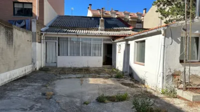 Casa adosada en venta en Calle del Arrabal, Laguna de Duero de 198.000 €