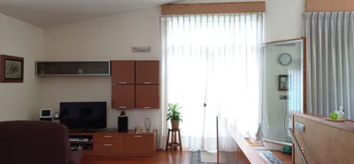 Semi-detached house on Avenida la Vega, 134 photo 5