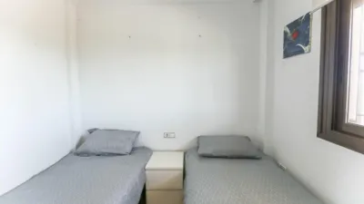Apartment on Carrer Segovia photo 12