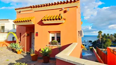 Chalet on Calle Getares (Punta Carnero) photo 3