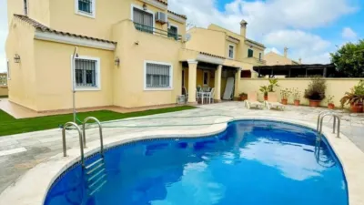 Chalet en venta en Carretera Rinconcillo, Rinconcillo (Algeciras) de 450.000 €