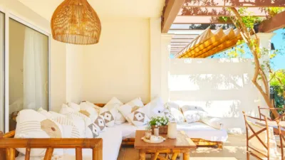 Semi-detached house on Calle Palmeras de Las photo 2