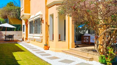 Semi-detached house on Calle Palmeras de Las photo 9