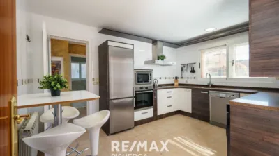 Chalet en venta en Calle Bodon Del Molinero, 11, Boecillo de 250.000 €