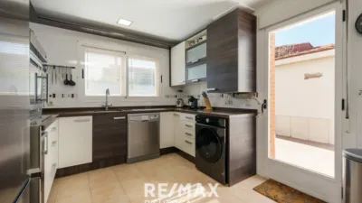 Chalet en venta en Calle Bodon Del Molinero, 11, Boecillo de 250.000 €