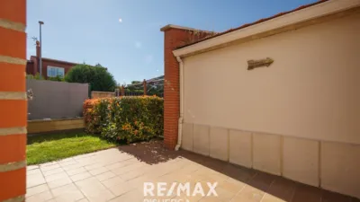 Chalet en venta en Calle Bodon Del Molinero, 11, Boecillo de 250.000 €