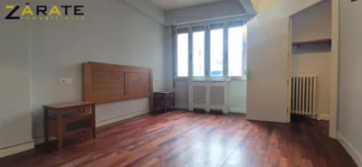 Apartment on Pedro Martínez Artola Street photo 4