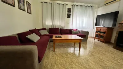 House in the Centre photo 2
