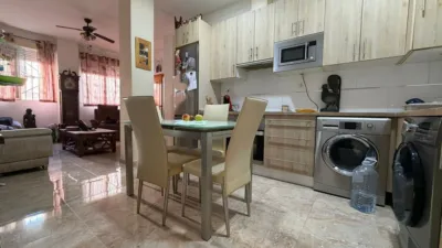 Apartment on Antonio Manzanera Street photo 12