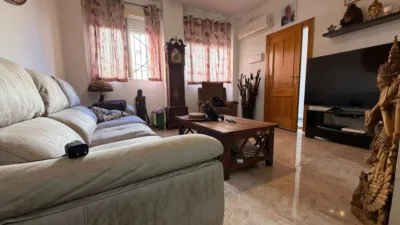 Apartment on Antonio Manzanera Street photo 2