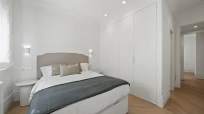 Apartment on Calle de Alcántara photo 28