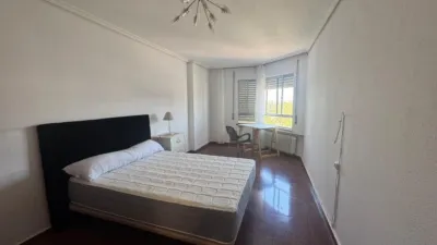 Habitación en alquiler en Calle del General Vives, Zona Alta (Ponferrada) de 200 €<span>/mes</span>