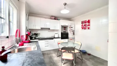 Piso en venta en Figueretes - Platja Den Bossa, Ses Figueretes-Platja d'en Bossa-Cas Serres (Ibiza - Eivissa) de 600.000 €