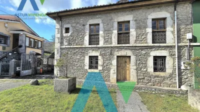 Semi-detached house on Ortiguero Street, No. 148 photo 4