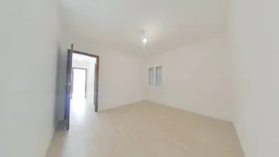 Flat in La Gavarra photo 13